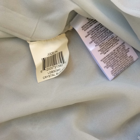 BCBGMaxAzria Jocelyn  lace pencil skirt | S - Picture 4 of 5